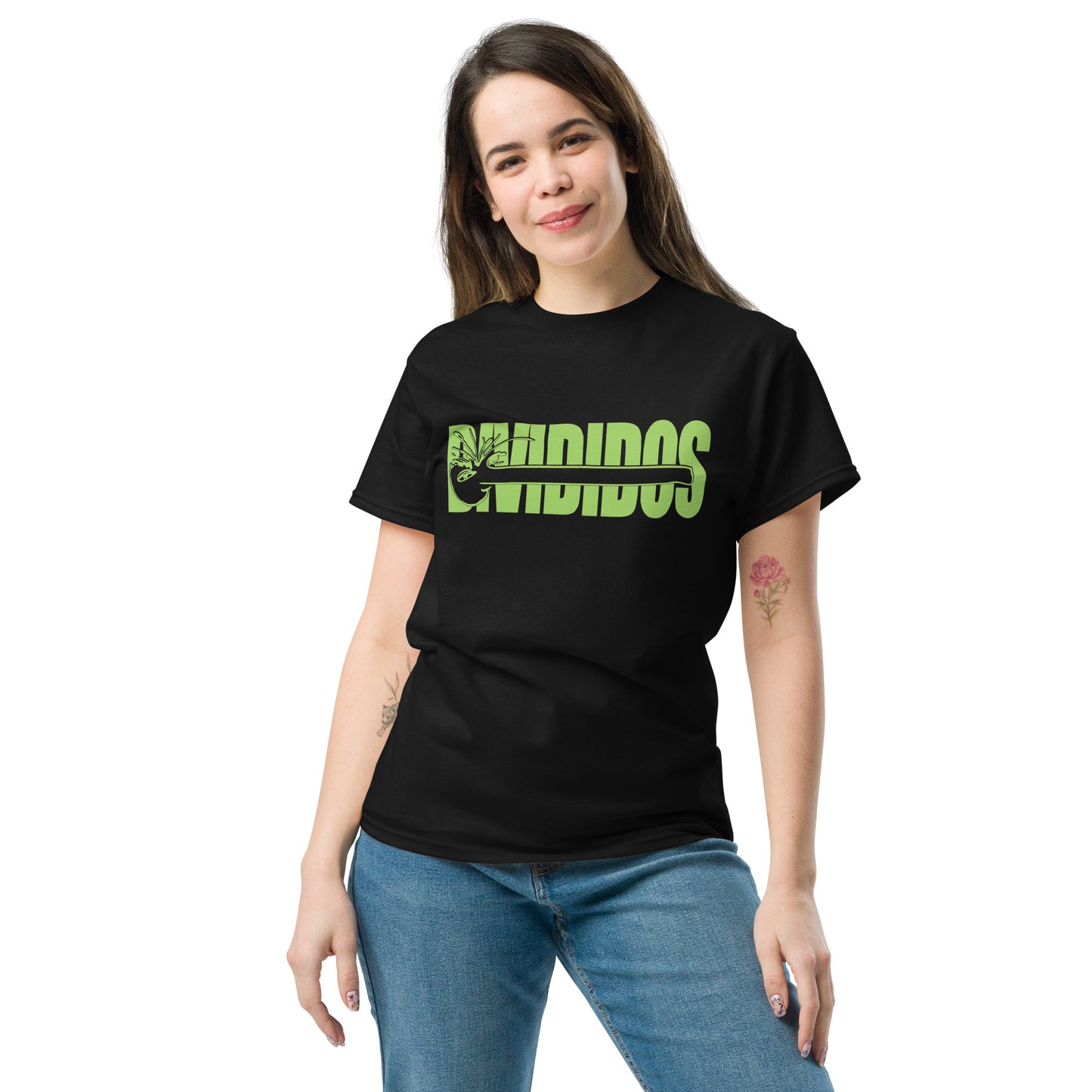 Divididos. Camiseta de Algodón 100%. Corte Unisex. Negra. Opción 2. CAM2411.