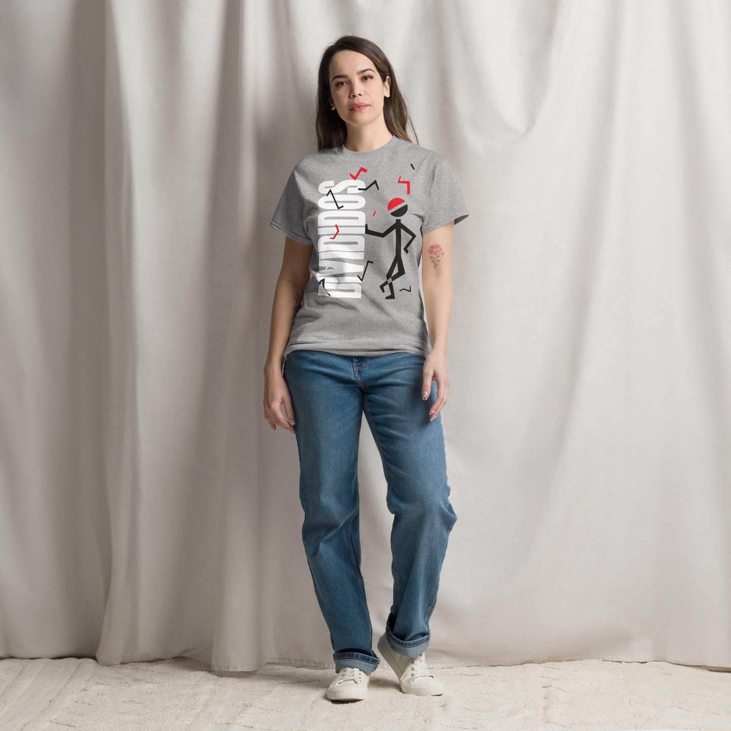 Divididos. Camiseta de Algodón 100% peinado. Corte Unisex. Gris. Opción 1. CAM2412.