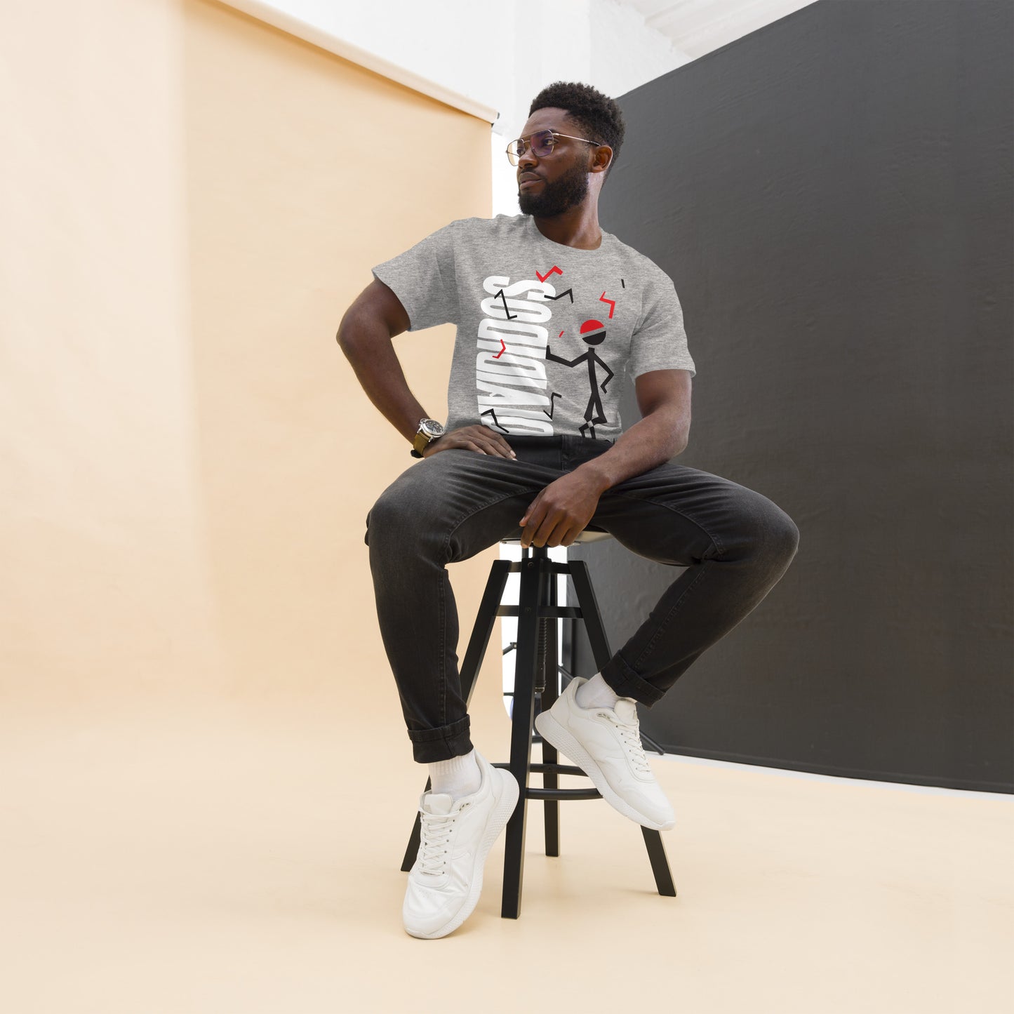 Divididos. Camiseta de Algodón 100% peinado. Corte Unisex. Gris. Opción 1. CAM2412.