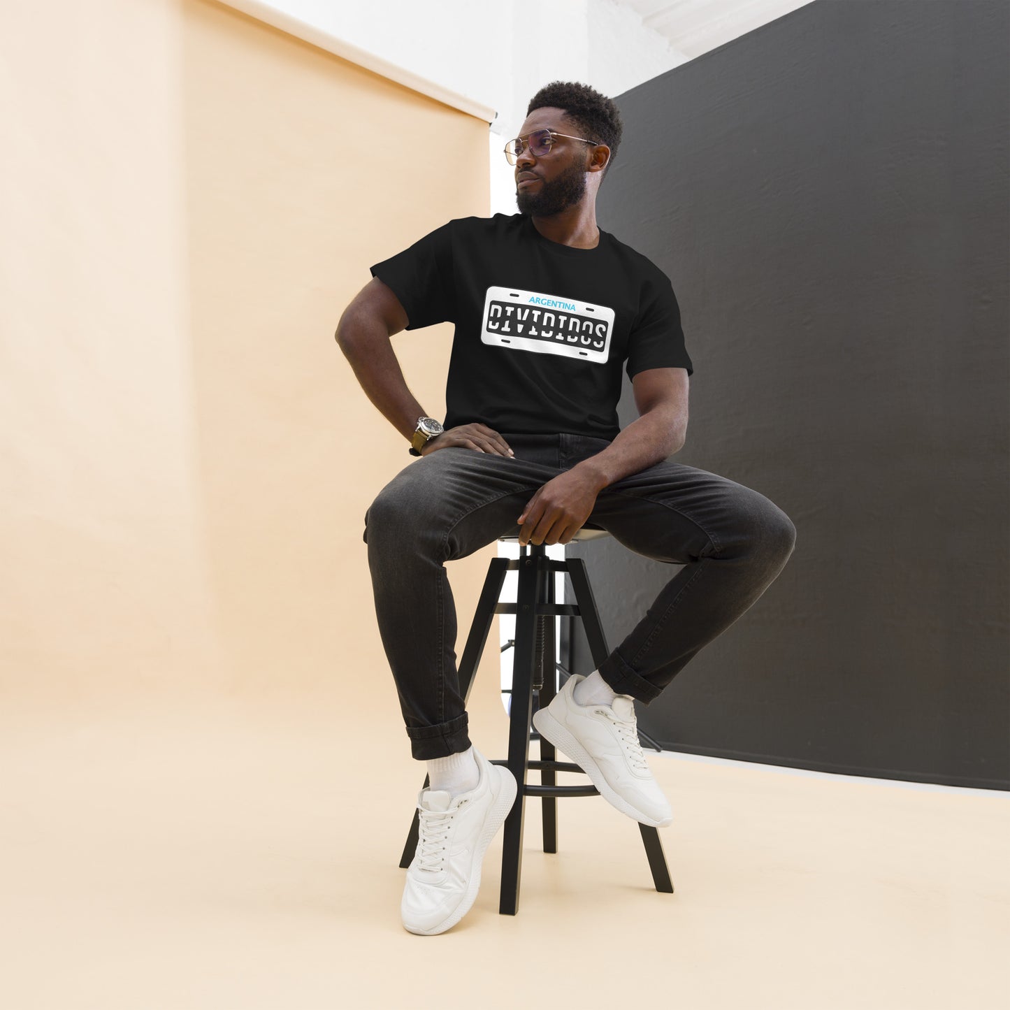 Divididos. Camiseta de Algodón 100% peinado. Corte Unisex. Opción 3. CAM3115.