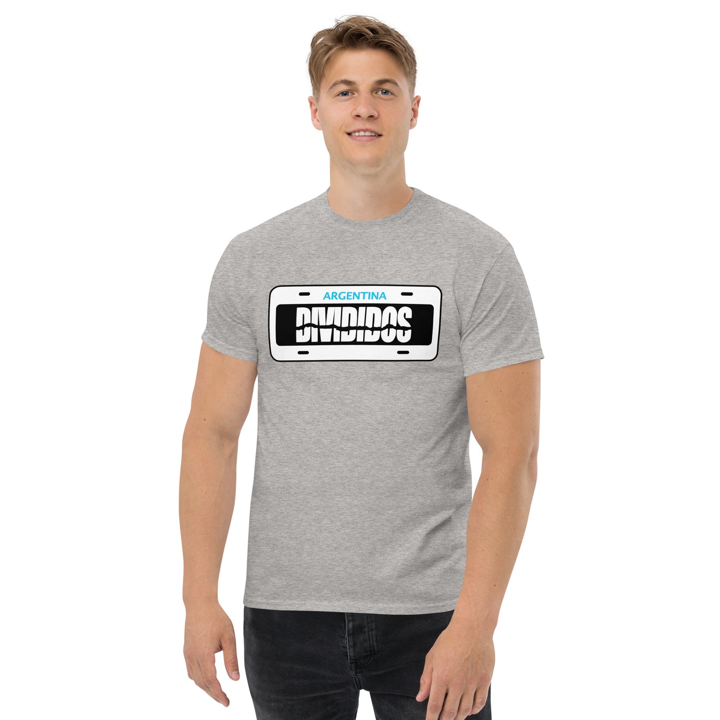 Divididos. Camiseta de Algodón 100% peinado. Corte Unisex. Opción 1. CAM3115.