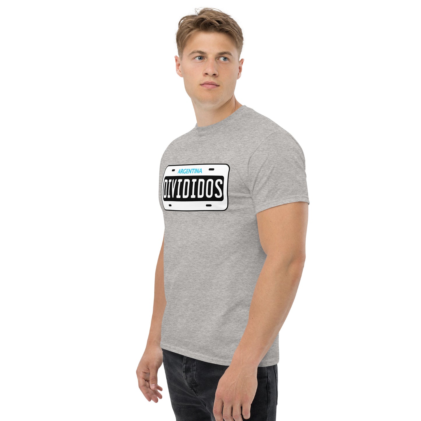Divididos. Camiseta de Algodón 100% peinado. Corte Unisex. Opción 2. CAM3115.