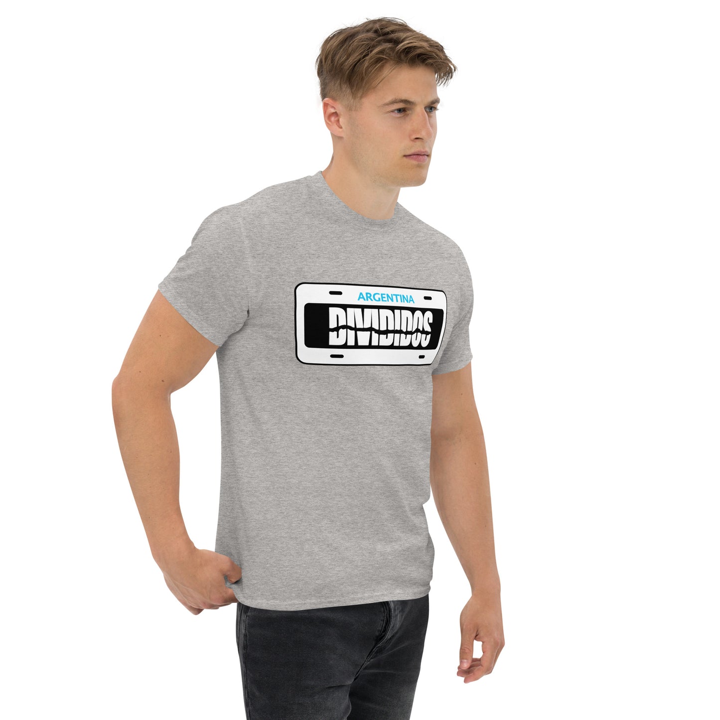 Divididos. Camiseta de Algodón 100% peinado. Corte Unisex. Opción 1. CAM3115.
