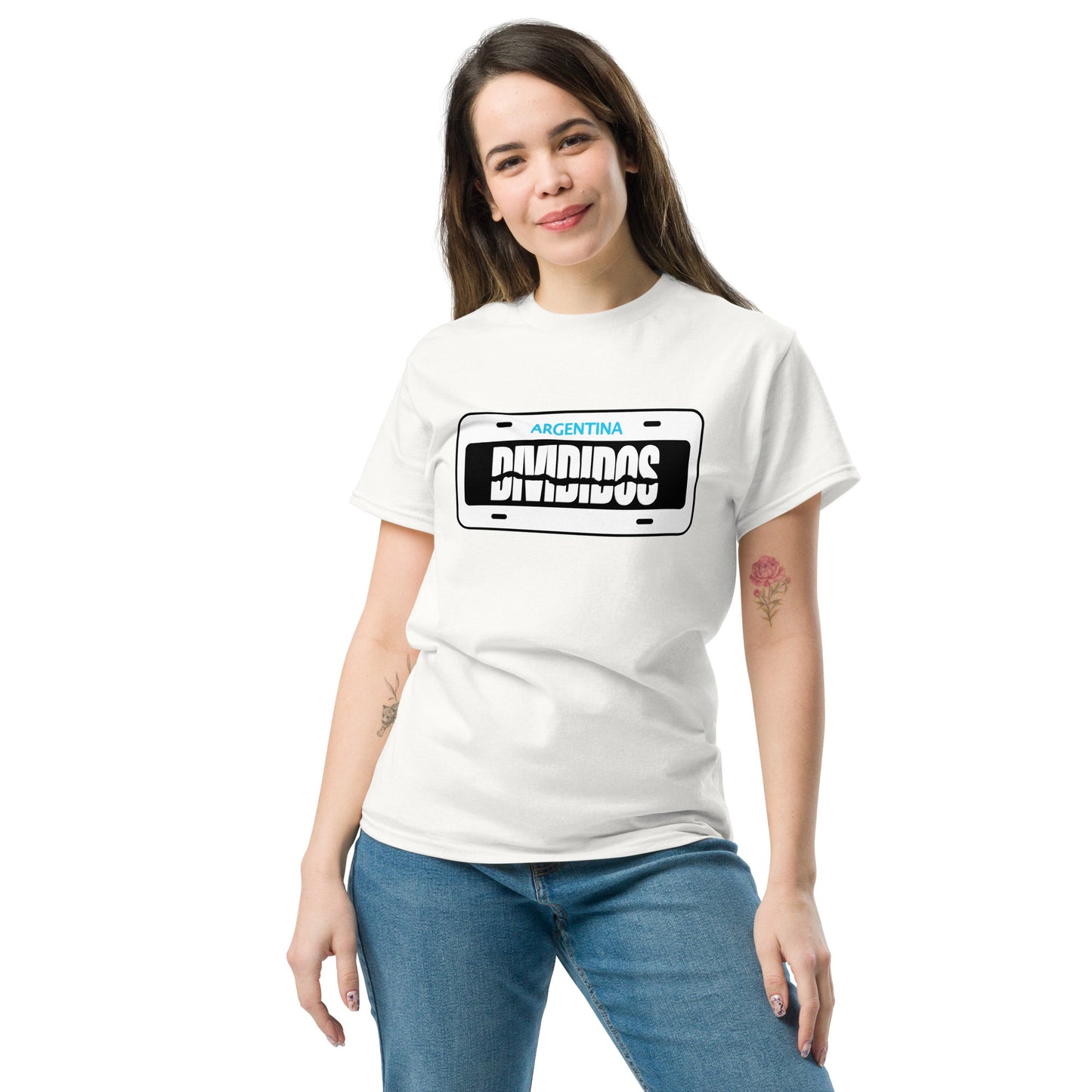 Divididos. Camiseta de Algodón 100% peinado. Corte Unisex. Opción 1. CAM3115.