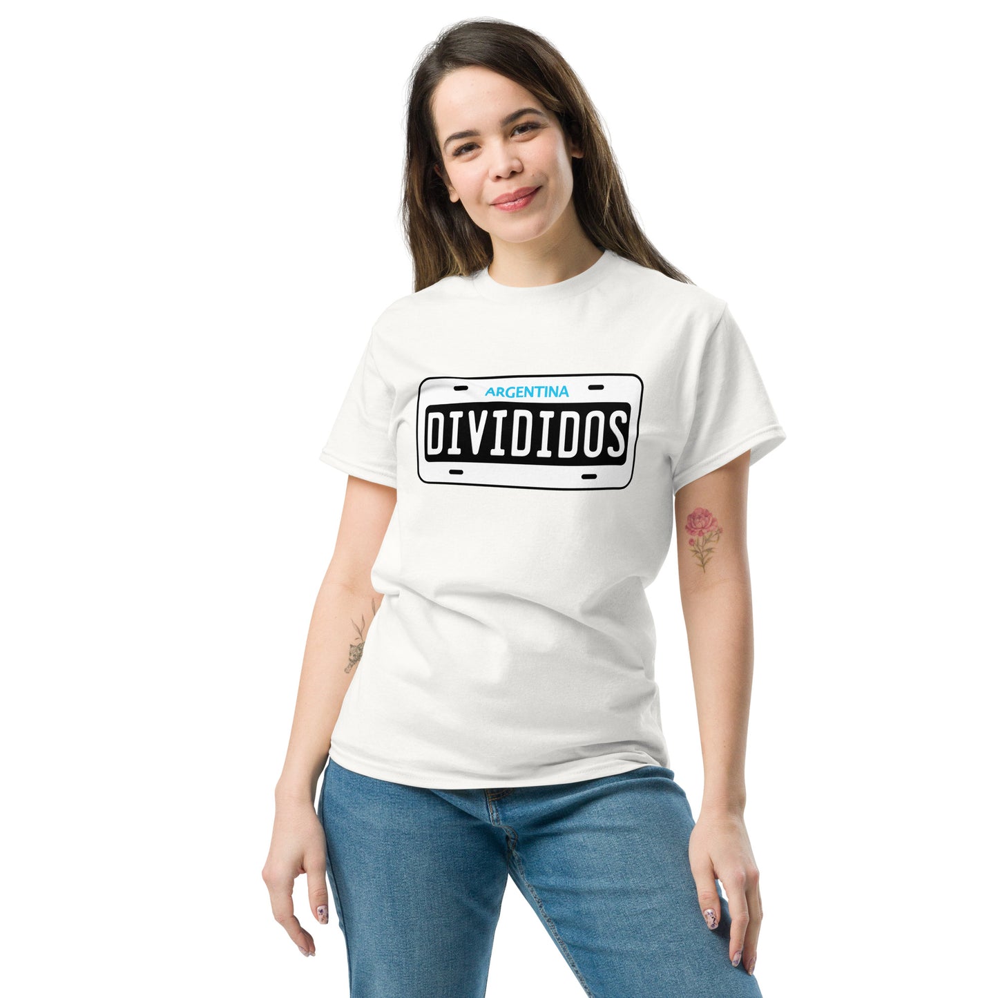Divididos. Camiseta de Algodón 100% peinado. Corte Unisex. Opción 2. CAM3115.